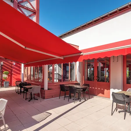 Hotel Logis Auberge De La Foret 3*