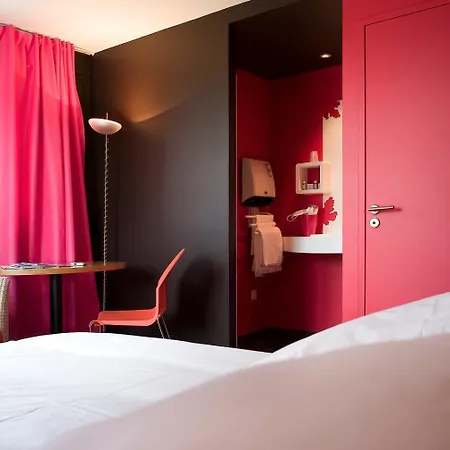 Hotel Logis De La Foret Le Gâvre