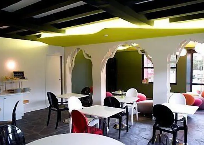 Hotel Logis De La Foret 3*