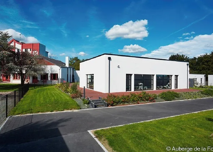 Hotel Logis De La Foret Le Gâvre